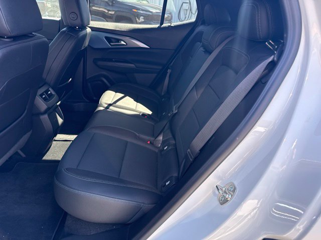 Used 2024 Chevrolet Equinox EV LT w/ LPO, Active Package FWD image 10