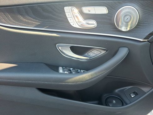 Used 2021 Mercedes-Benz E 350 4MATIC Sedan image 11
