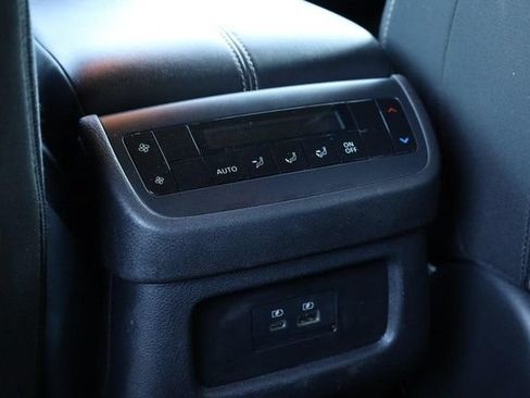 Certified 2025 Nissan Pathfinder SV AWD/4WD image 21