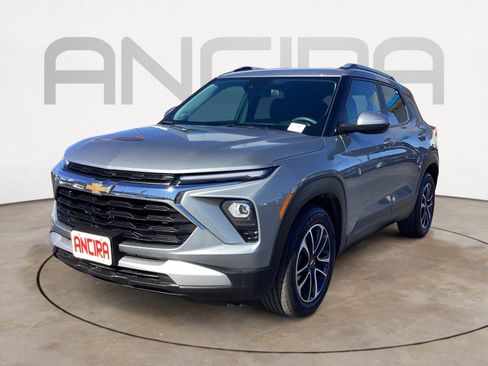 Used 2025 Chevrolet TrailBlazer LT image 9