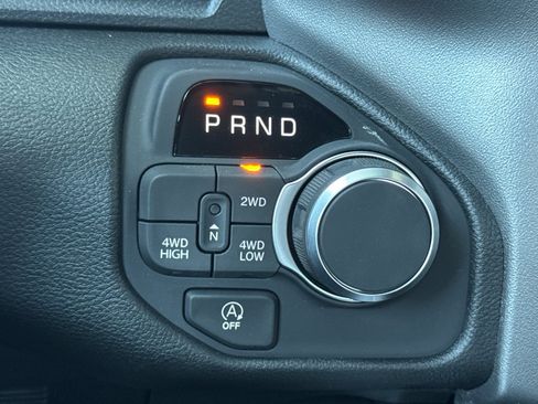 New 2026 RAM 1500 Express AWD/4WD image 19