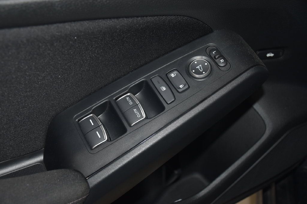 Used 2025 Honda Civic Sport image 23