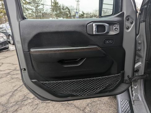 Used 2022 Jeep Gladiator Mojave w/ LED Lighting Group image 11