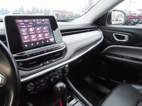 Used 2022 Jeep Compass Latitude w/ Convenience Group image 35