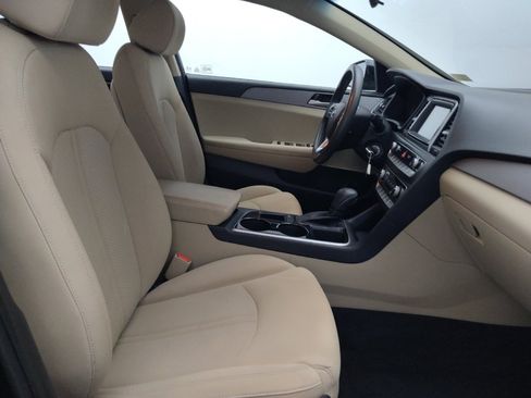Used 2019 Hyundai Sonata SE w/ Winter Weather Package FWD image 21