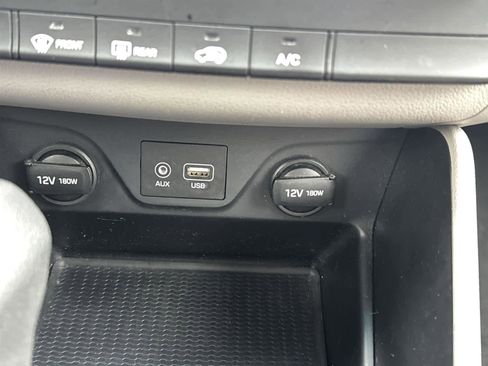 Used 2019 Hyundai Tucson SE image 24