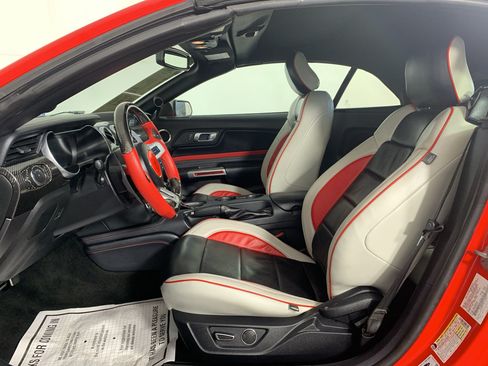 Used 2019 Ford Mustang GT Premium w/ Equipment Group 401A RWD image 15