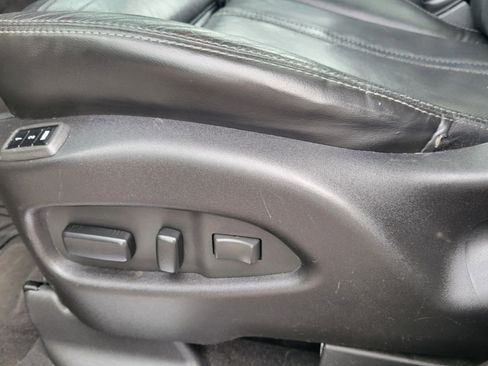 Used 2016 Cadillac SRX Luxury w/ Driver Awareness Package image 15