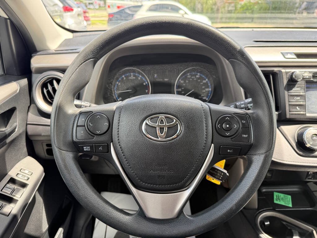 Used 2017 Toyota RAV4 LE w/ Carpet Mat Package AWD/4WD image 11