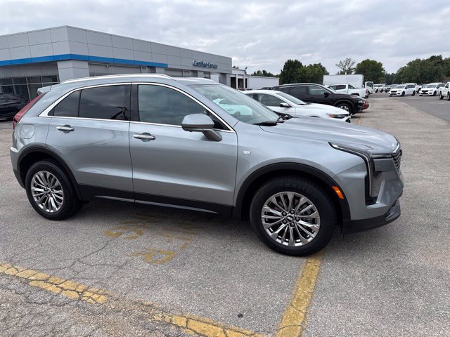 Used 2025 Cadillac XT4 Premium Luxury AWD/4WD image 7