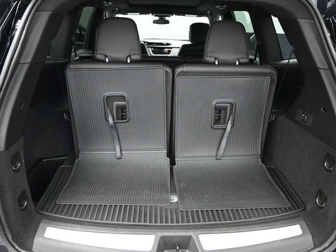 Used 2024 Cadillac XT6 Luxury w/ LPO, Floor Liner Package AWD/4WD image 33