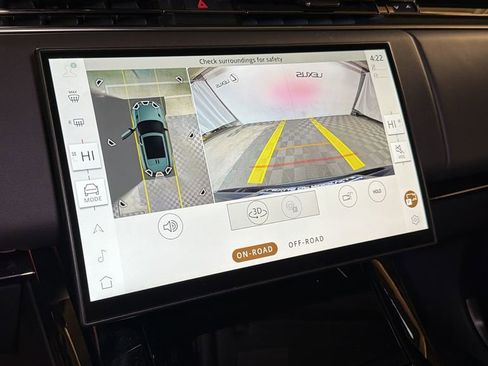 Used 2024 Land Rover Range Rover Sport SE image 26