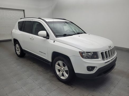 Used 2017 Jeep Compass Latitude AWD/4WD image 13
