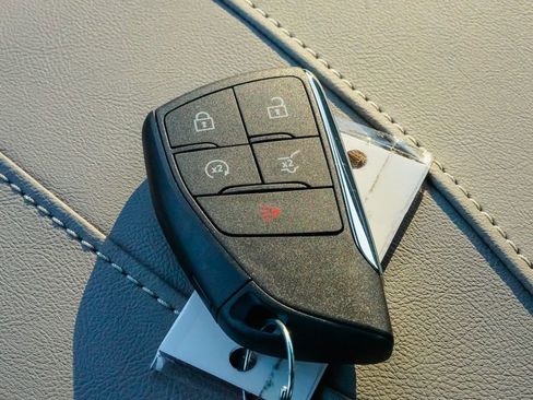 New 2026 GMC Acadia Elevation image 25