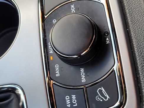 Used 2021 Jeep Grand Cherokee Limited X image 29