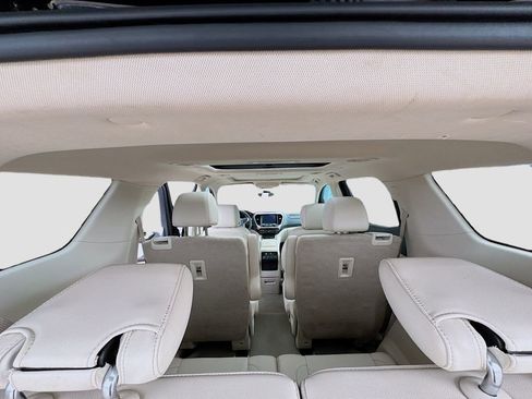 Used 2020 GMC Acadia Denali w/ Trailering Package image 24