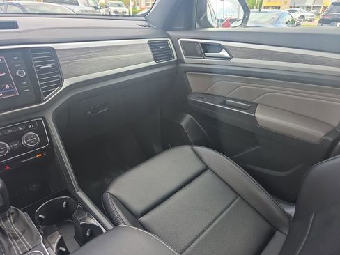 Used 2022 Volkswagen Atlas Cross Sport SE w/ Panoramic Sunroof Package AWD/4WD image 27