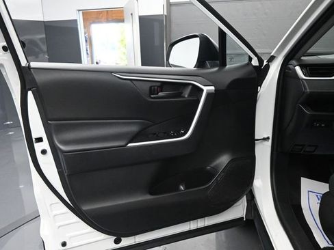 Used 2024 Toyota RAV4 LE image 10