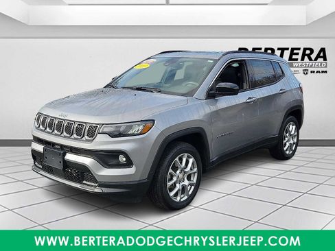 Certified 2023 Jeep Compass Latitude w/ Sun and Sound Group image 3