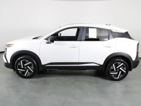 Certified 2026 Nissan Kicks SV FWD image 12