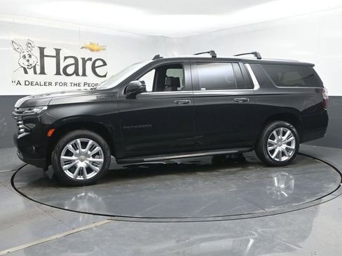 Used 2021 Chevrolet Suburban High Country AWD/4WD image 34