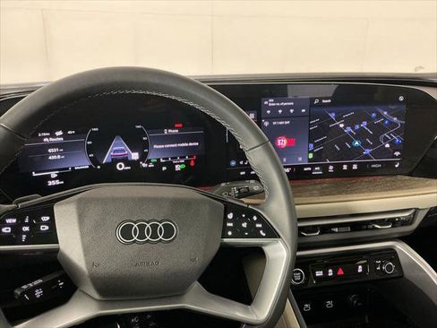 Used 2025 Audi Q5 Premium Plus w/ Premium Plus AWD/4WD image 13
