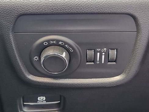 New 2026 Jeep Grand Cherokee L 2WD image 16