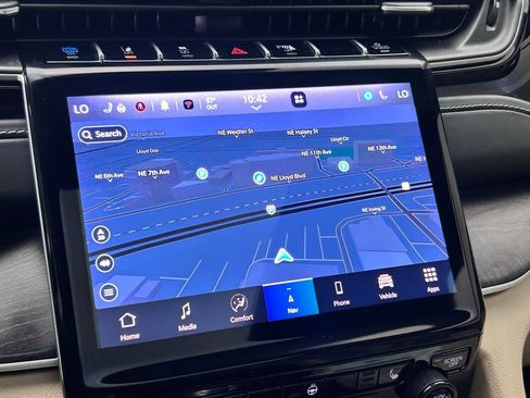 Used 2022 Jeep Grand Cherokee Limited 4xe image 30