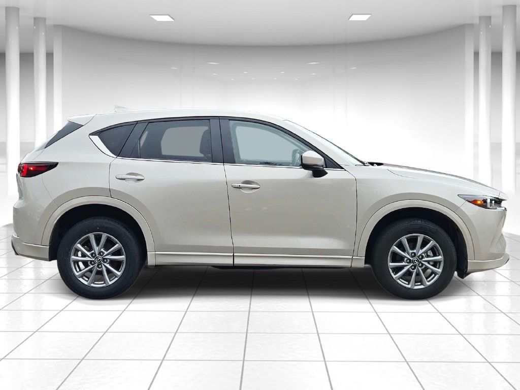 Used 2025 MAZDA CX-5 AWD 2.5 S w/ Select Package image 2