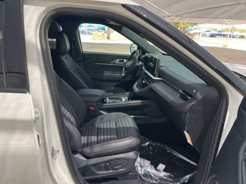 New 2025 Ford Explorer ST-Line w/ Premium Package image 11