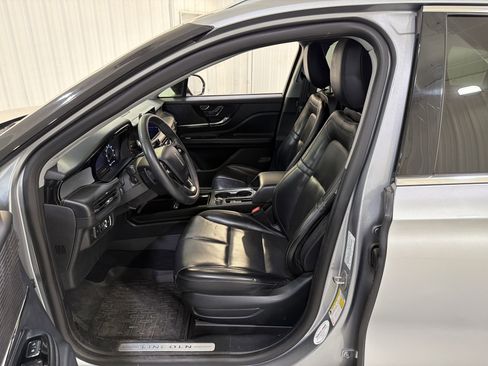 Used 2022 Lincoln Corsair FWD w/ Equipment Group 101A image 10