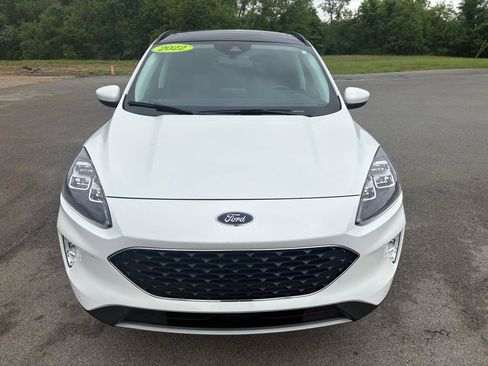 Used 2022 Ford Escape Titanium w/ Class II Trailer Tow Package AWD/4WD image 8