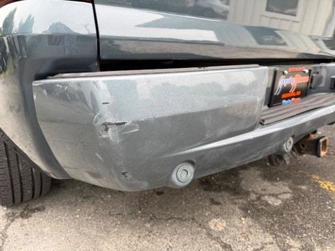 Used 2012 Chevrolet Avalanche LTZ AWD/4WD image 38