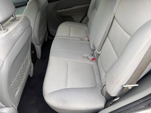 Used 2011 Kia Sorento LX w/ Convenience Pkg image 19