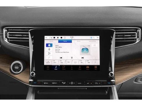 Used 2025 Jeep Wagoneer L Series II AWD/4WD image 13