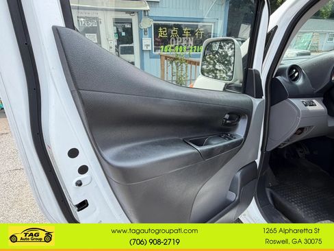 Used 2017 Nissan NV200 SV w/ Technology Package FWD image 11