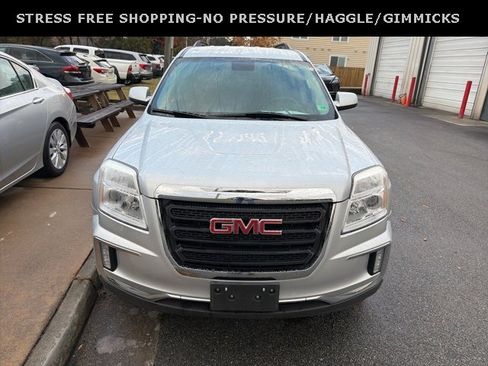 Used 2017 GMC Terrain SLE w/ Convenience Package image 7