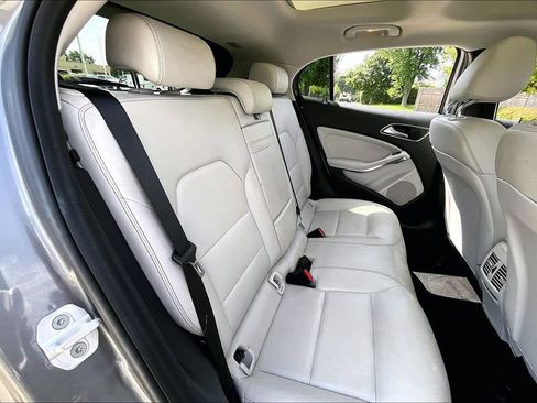 Used 2016 Mercedes-Benz GLA 250 4MATIC image 30