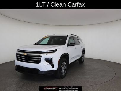 Used 2025 Chevrolet Traverse LT w/ Driver Confidence Package