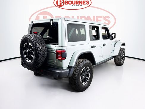 Used 2024 Jeep Wrangler Unlimited Rubicon 4xe AWD/4WD image 12