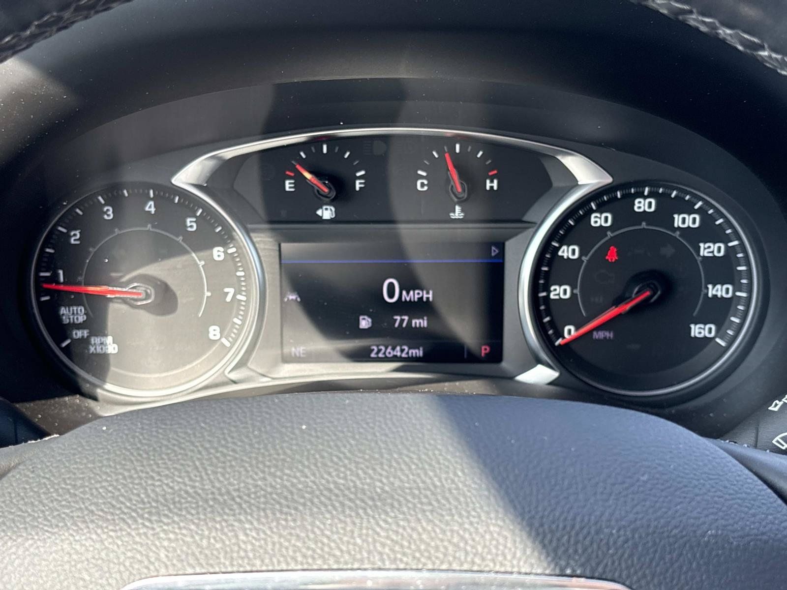 Used 2024 GMC Terrain SLT FWD image 17