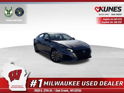 Used 2025 Nissan Altima 2.5 SV
