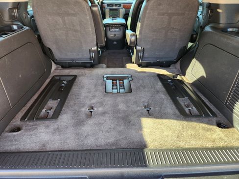 Used 2009 GMC Yukon SLT image 30