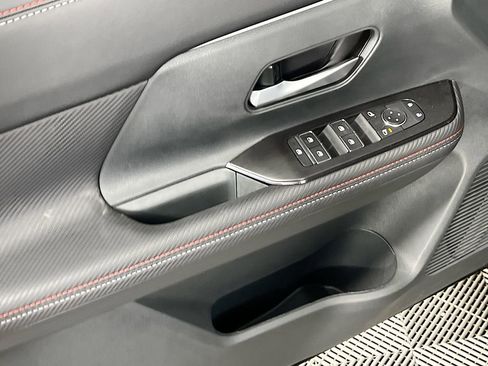 New 2026 Nissan Kicks SR image 16