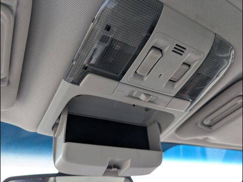 Used 2014 Subaru Outback 2.5i Limited image 21