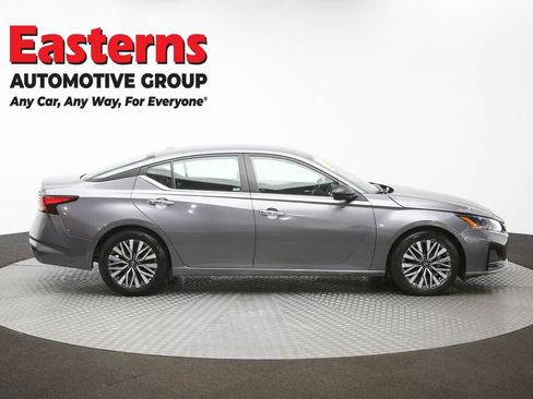 Used 2024 Nissan Altima 2.5 SV image 46