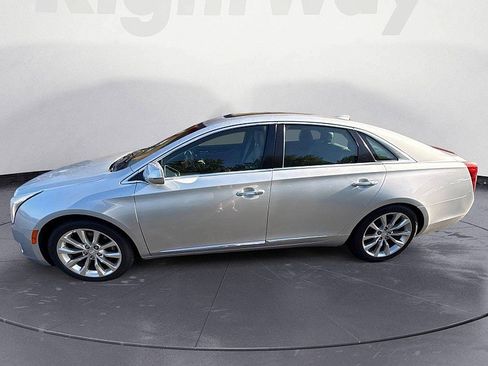 Used 2016 Cadillac XTS Luxury AWD/4WD image 2