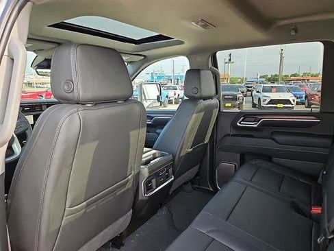 New 2025 GMC Sierra 2500 Denali w/ Denali Reserve Package image 25