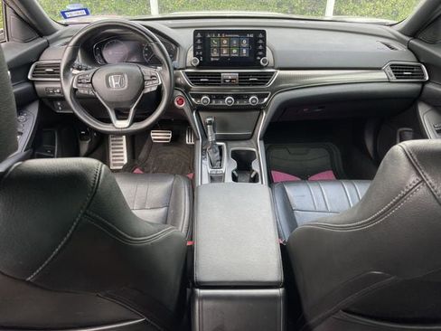 Used 2019 Honda Accord Sport image 10