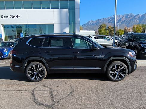 New 2026 Volkswagen Atlas SEL Premium R-Line AWD/4WD image 2